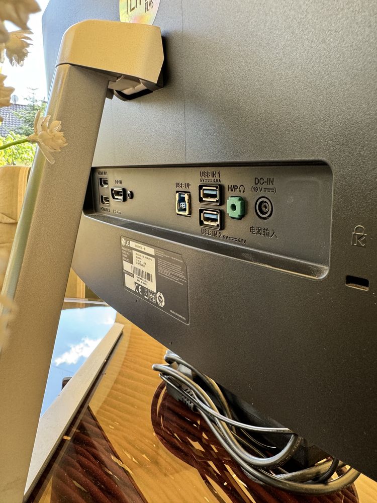 Uszkodzony monitor  LG 29UC97C-B Curved czarny