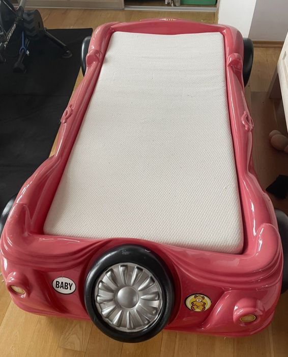 Łóźko z materacem Auto dla Dziecka samochód 140cm x 70cm