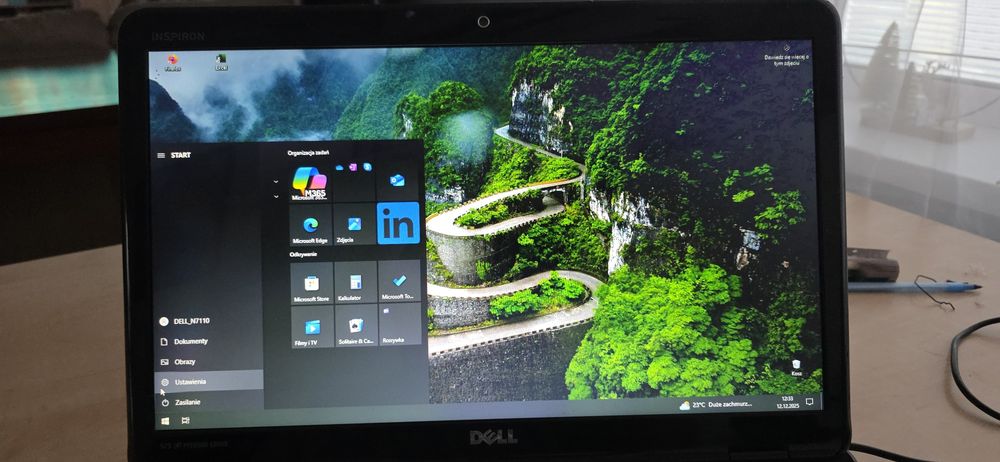 Laptop DEL INSPIRON N7110 _ I5_2.40 GHz_ 500GB HDD