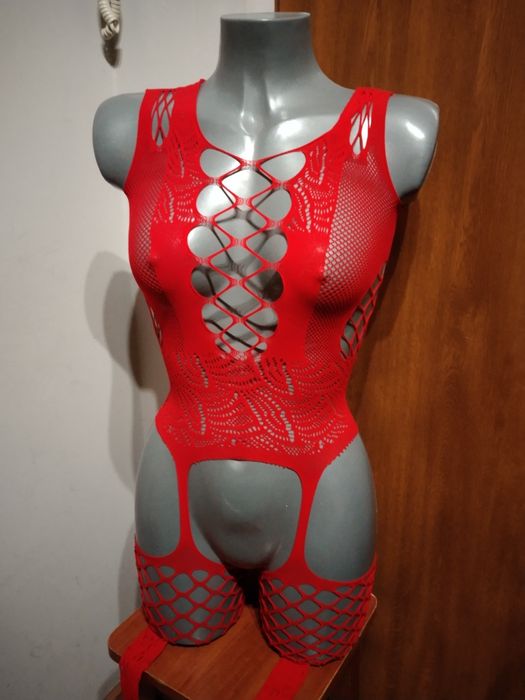 Czerwone seksowne body kombinezon kostium strój
