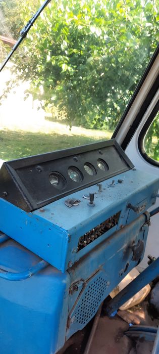 Продам трактор ЮМЗ 6 1984 рік з навісним в робочому стані
