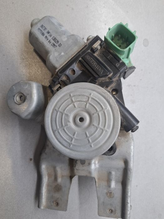 Нісан ліф моторчик склопідйомника