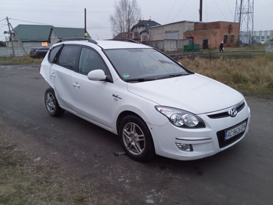 Hyundai i30 1.6 crdi 2010рік після ДТП