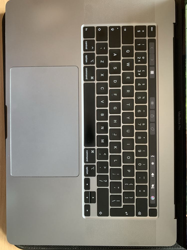 MacBook Pro 2019,A2141,16-inch,500GB/16GB