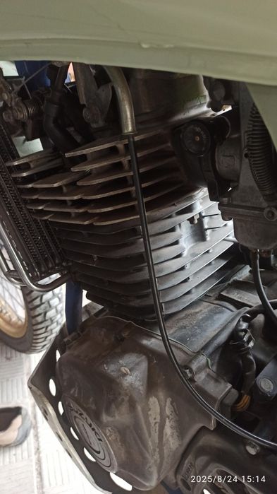 Suzuki DR 600  в