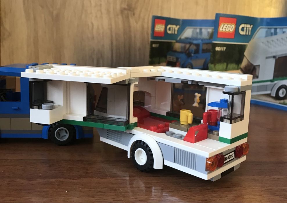 Конструктор Lego Сity 60117 Фургон і дом на колесах