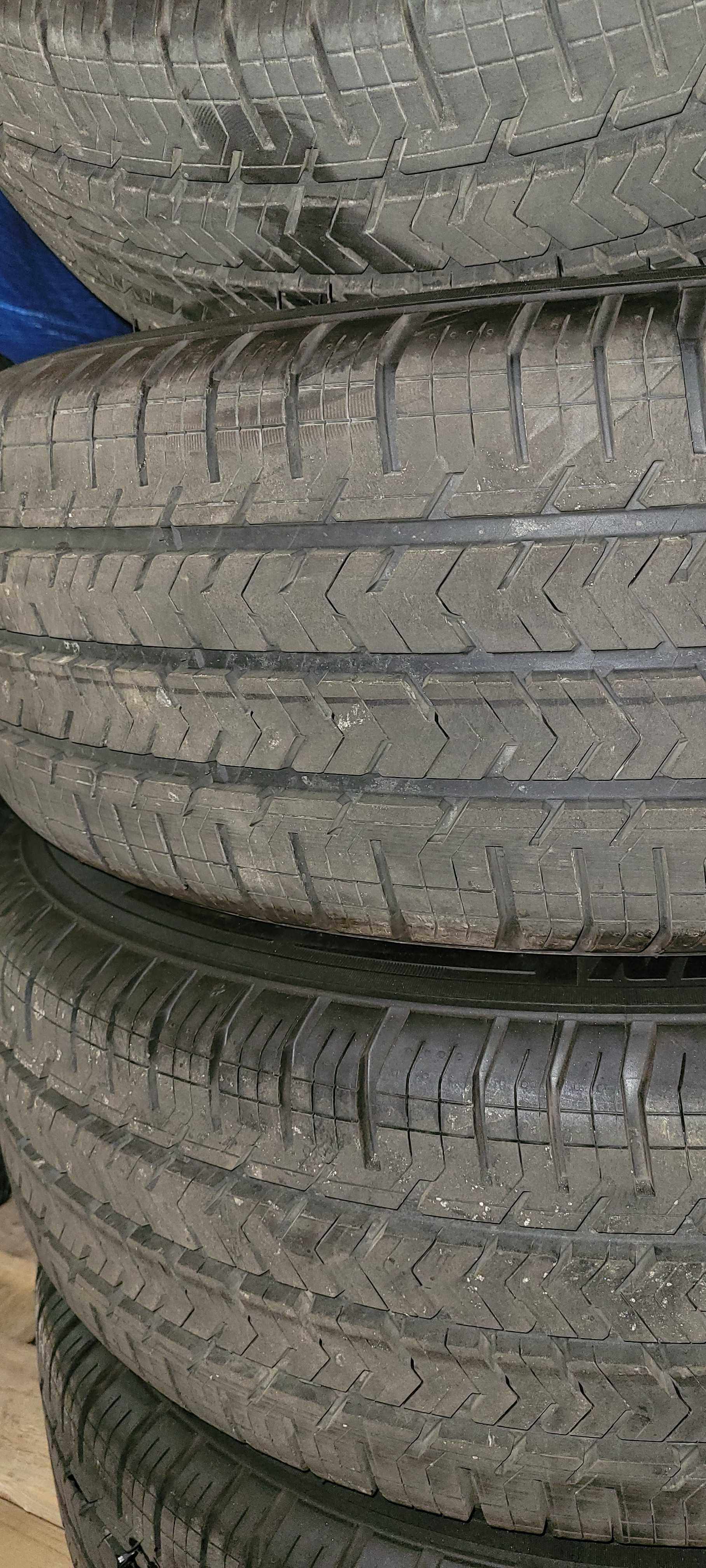 Opony 215.60.17c michelin Agilis z felgami stalowymi nowe