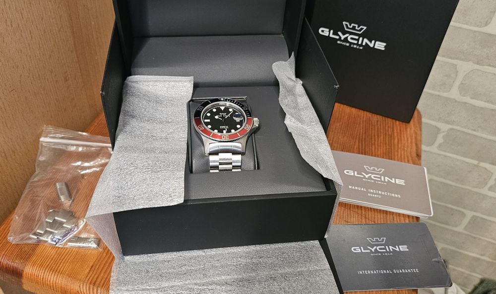 Diver Glycine Combat Sub