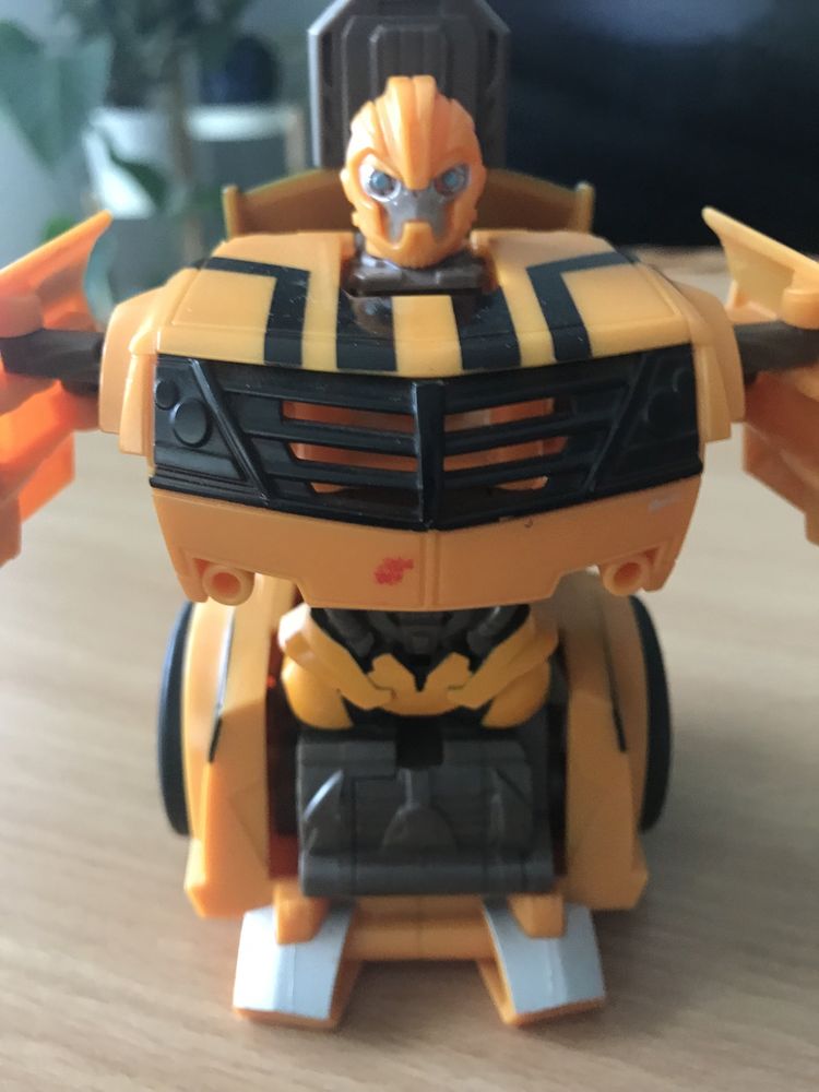 Transformers Prime  2 w 1 autobot prezent mikołaj okazja
