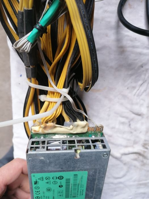 Блок питания 1200 FBA