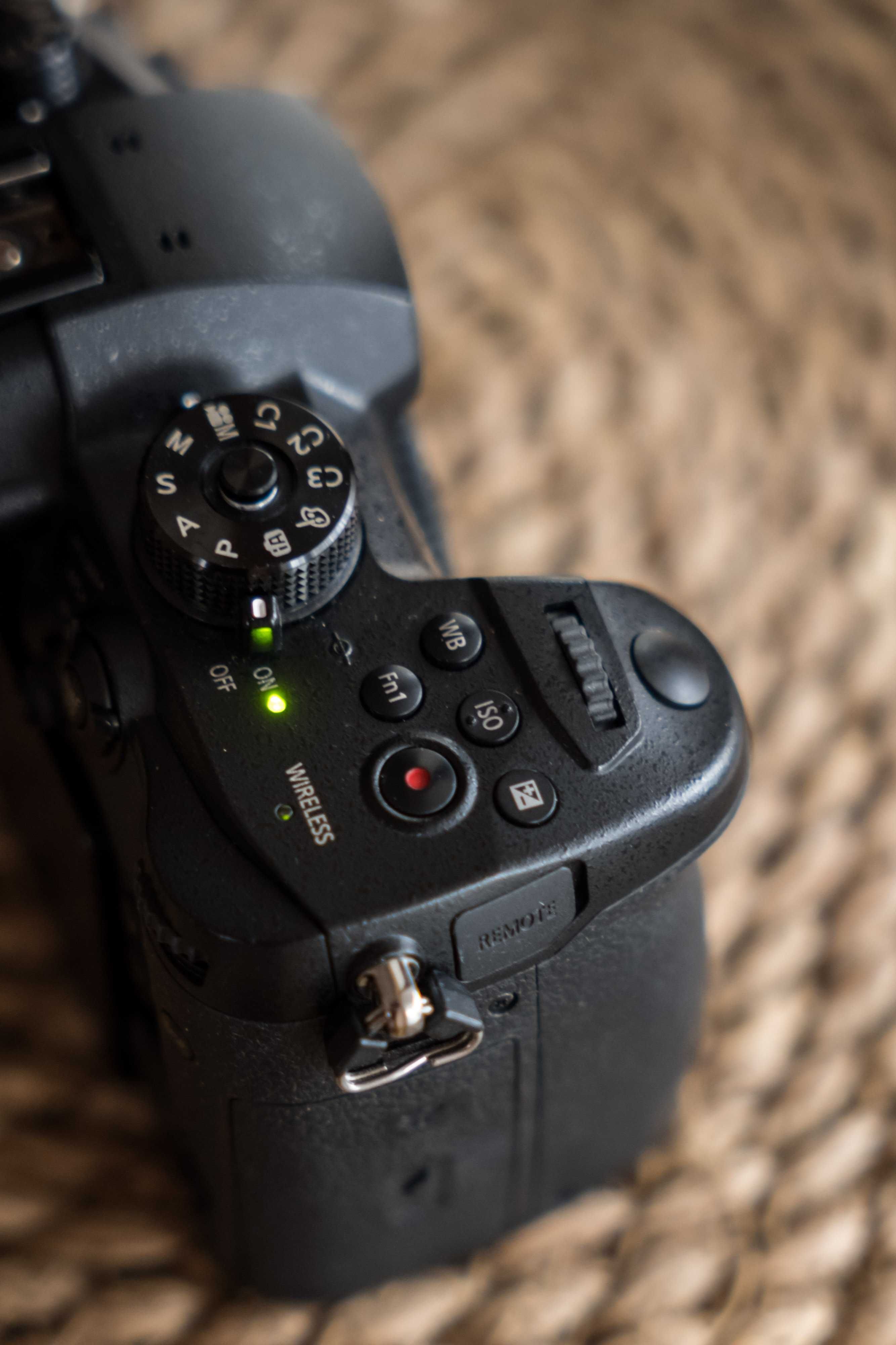 panasonic lumix GH5 v-LOG, mały przebieg, bardzo dobry stan