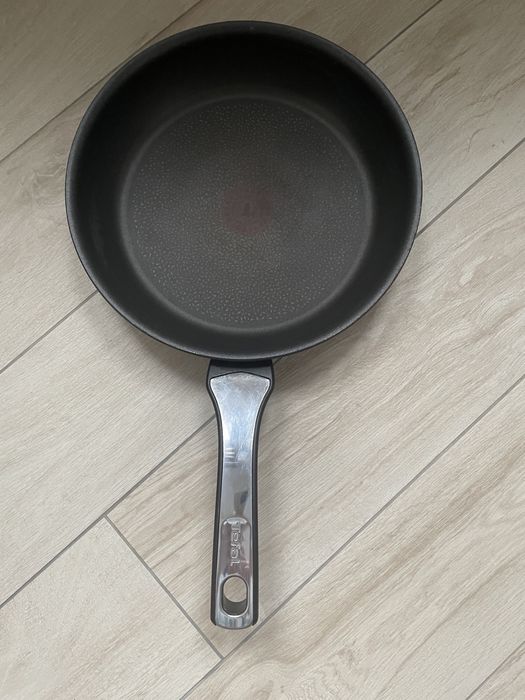 Продам сковорідку