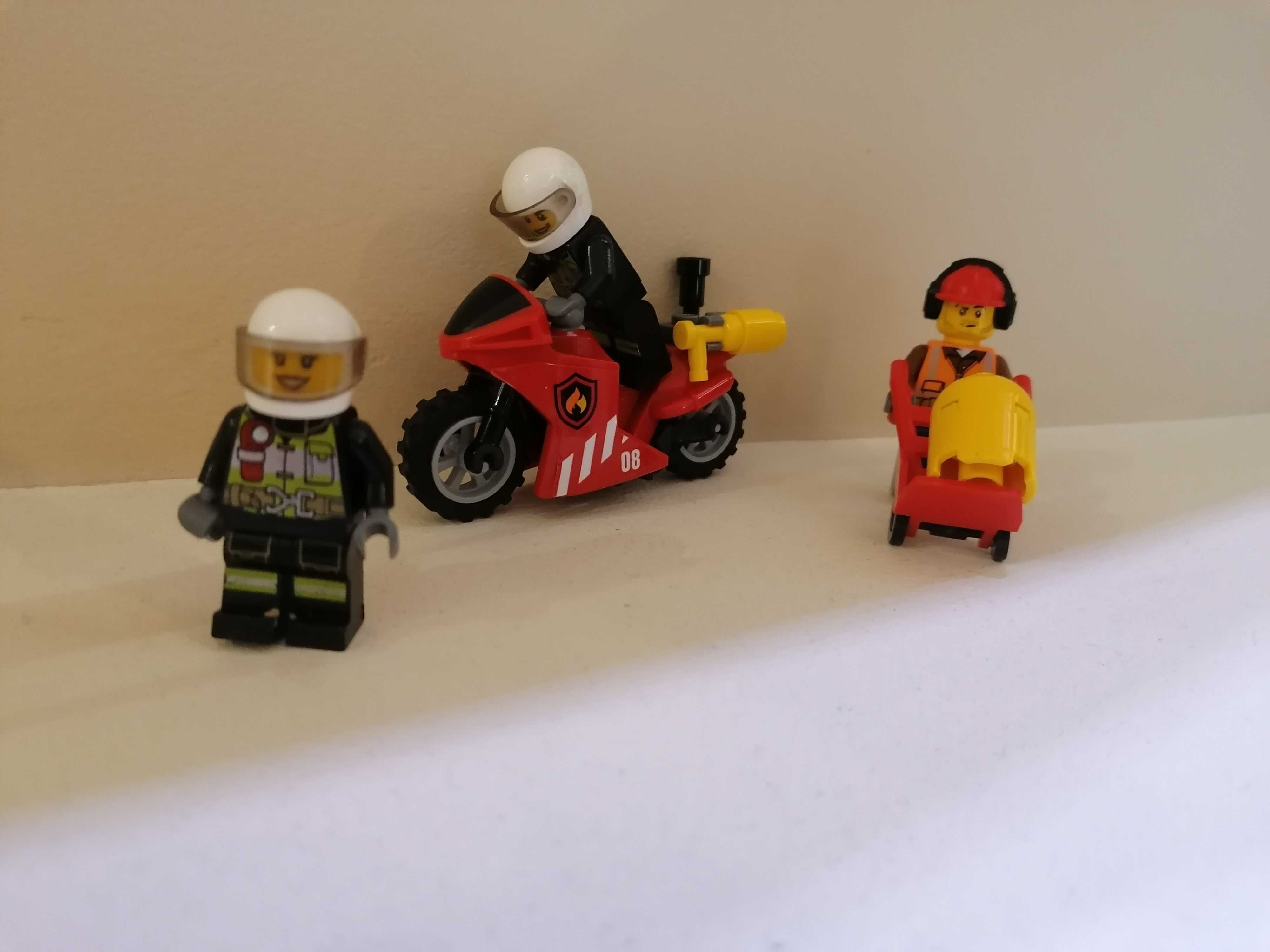 Klocki LEGO straż pożarna dwa zestawy