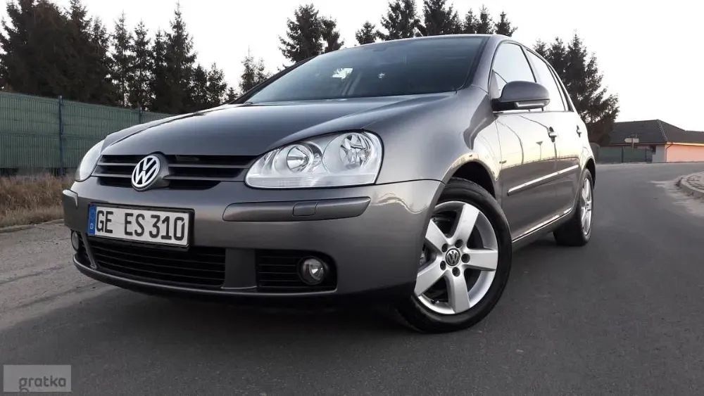 Błotnik VW GOLF 5 V (1K) Hatchback Prawy Lewy KOLOR LD7X