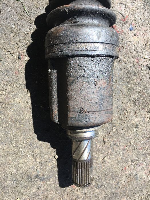 Полуось привод шрус Nissan Qashqai 1.6 МКПП (2007-2014 р.в.) ЛІВА