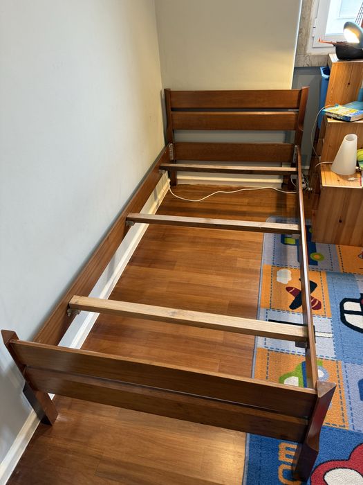 Cama solteiro Interfoma com colchão