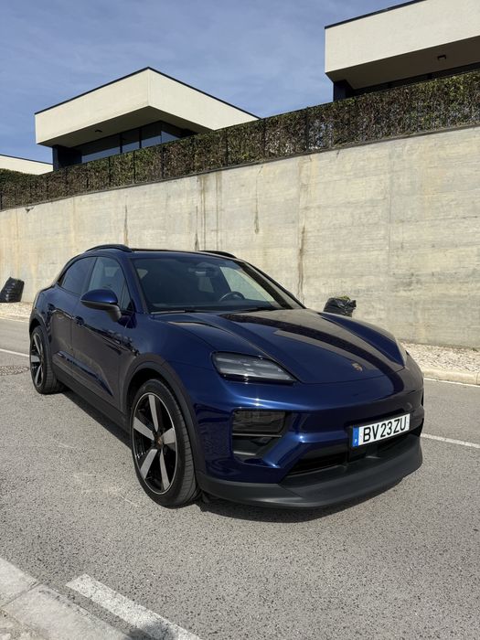 Porsche macan electric 4