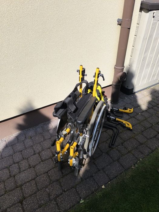 Wózek inwalidzki Dziecięcy Eclips Sztywne Oparcie Peloty Do 60kg