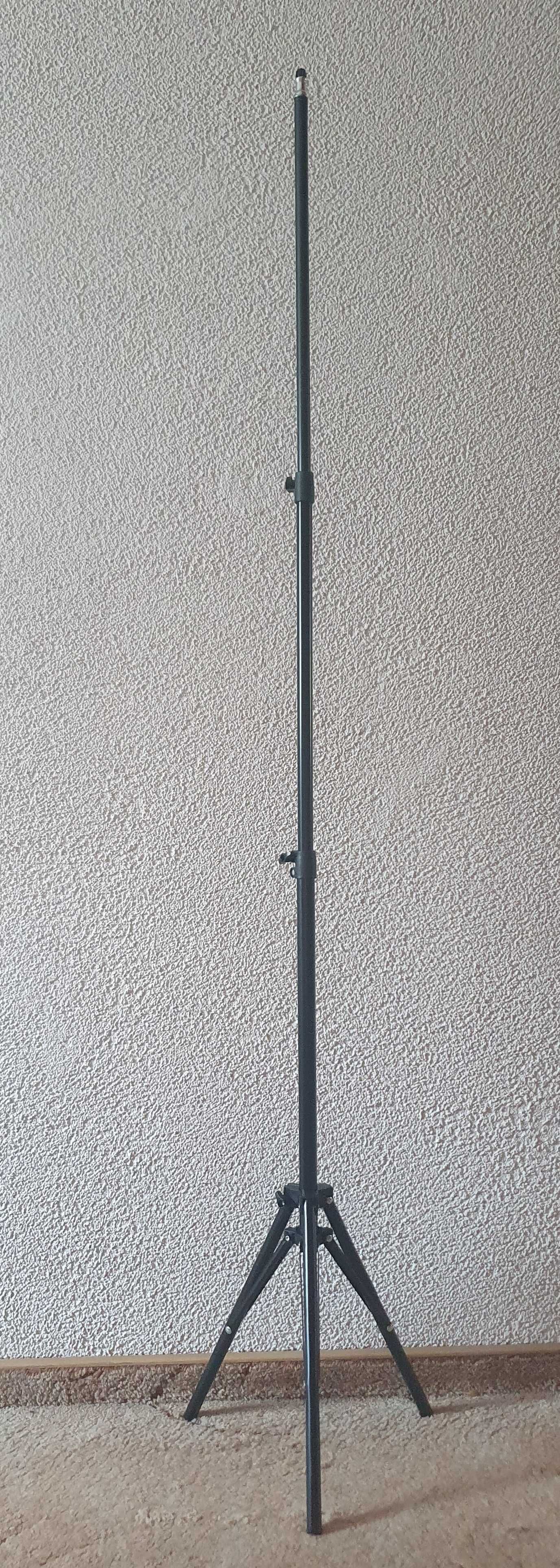 Projektor Magcubic HY300 PRO+ z futerałem i statywem