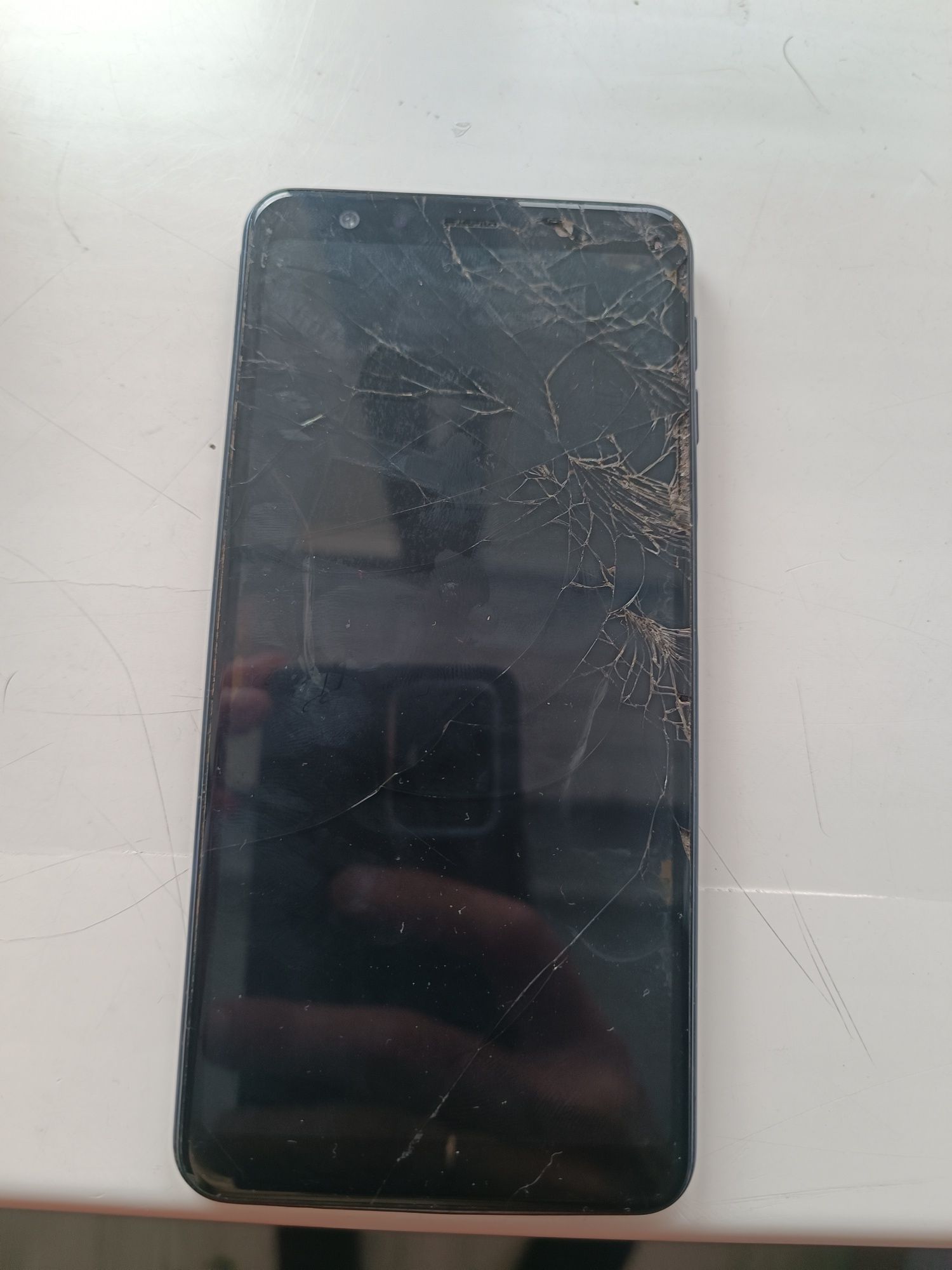 Samsung a750 a7(2018) можна на запчастини