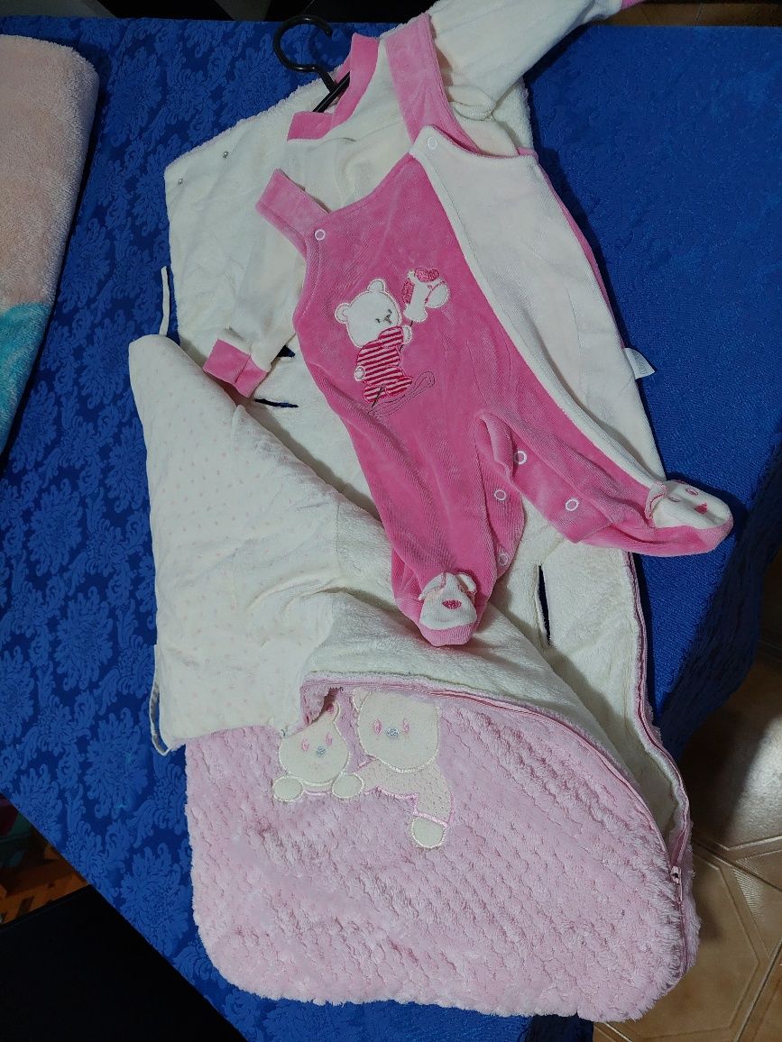 Conjunto saco de bebé +babygrow