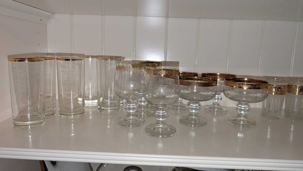 Zdobione na złoto szklanki/kieliszki