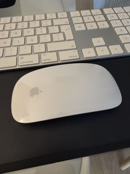 Apple Magic Mouse 2
