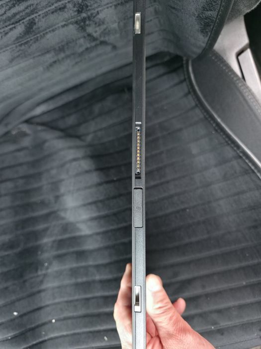 Планшет Fujitsu q738 8/256