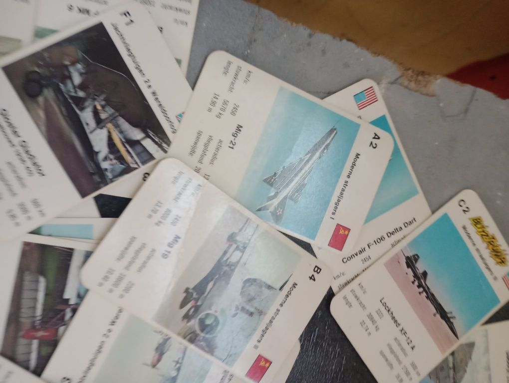 Retro karty kolekcjonerskie samoloty samolot