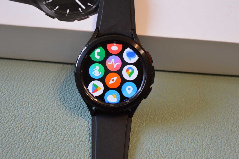 Samsung Galaxy Watch 4 Classic – oryginał, stan idealny