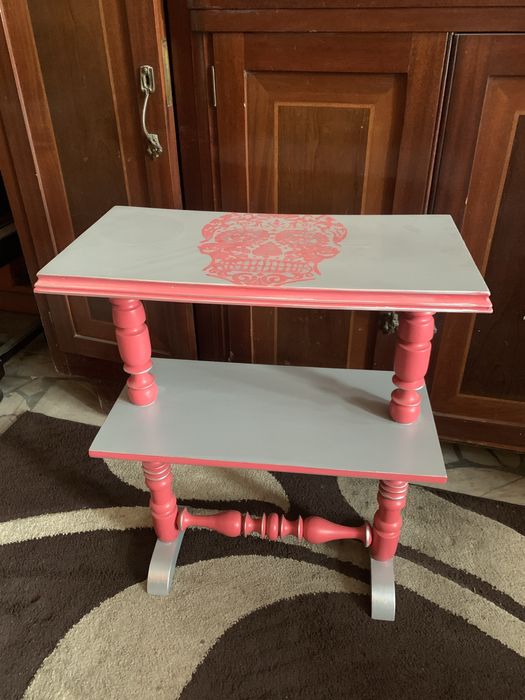 Etażerka, mały stolik