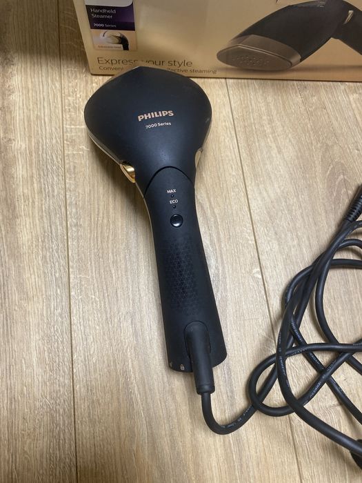 Відпарювач Philips 7000 series