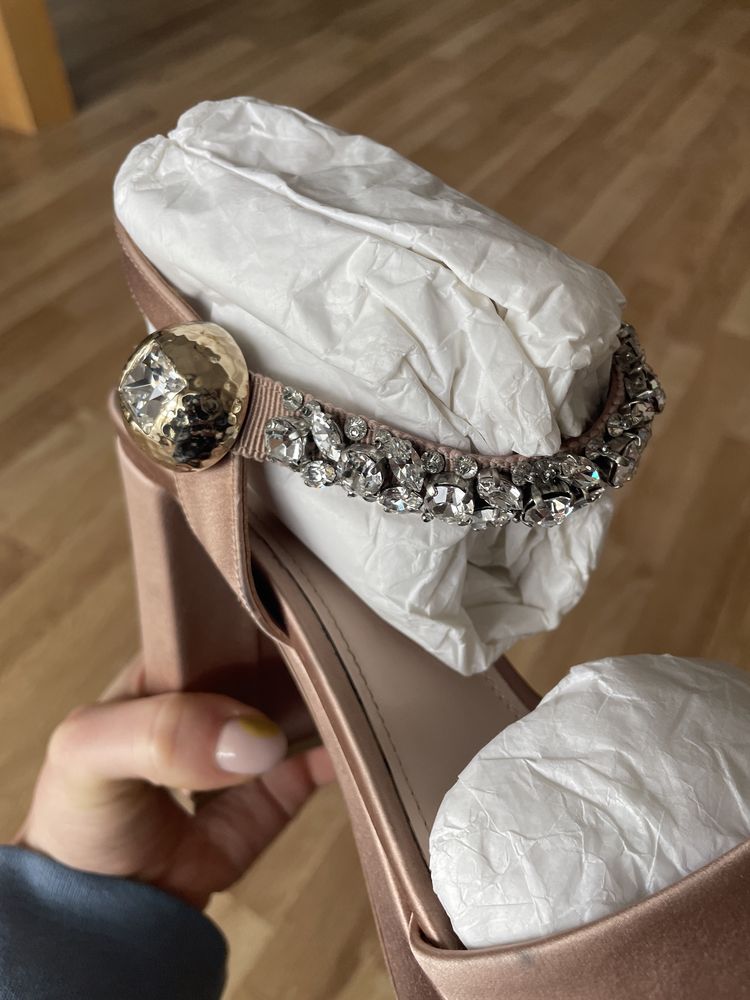 Chloe buty w rozmiarze 40