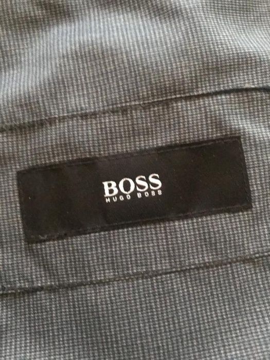 Мужская куртка boss размер 48