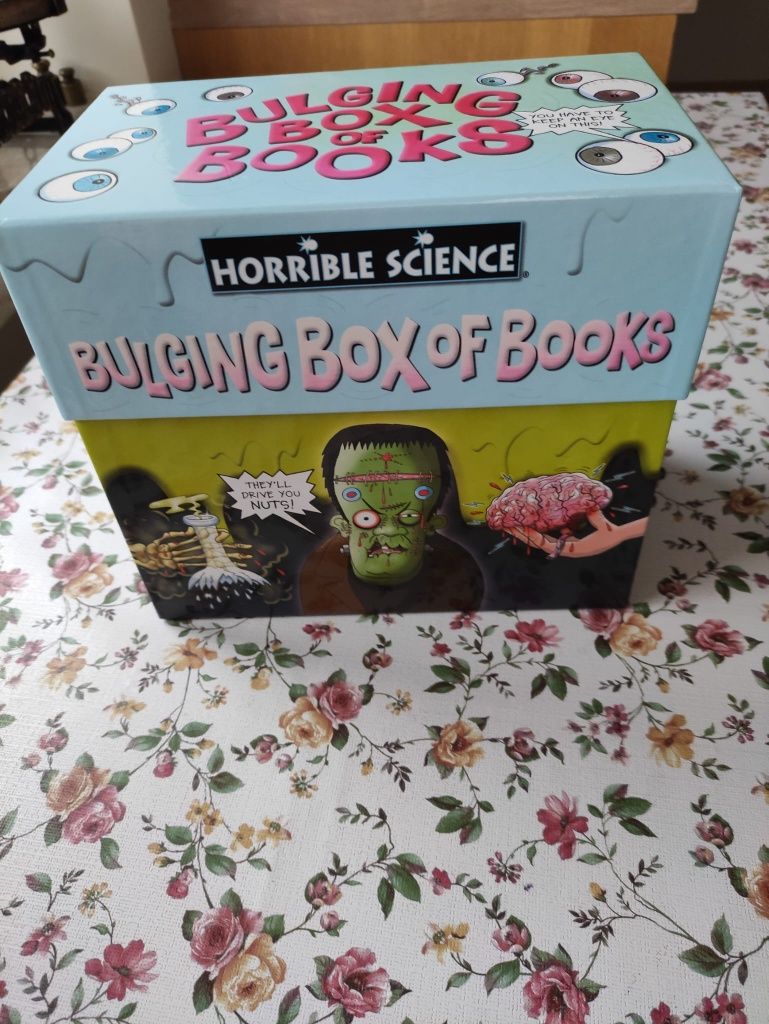 Zestaw 19 książek Hirrible Science po angielsku