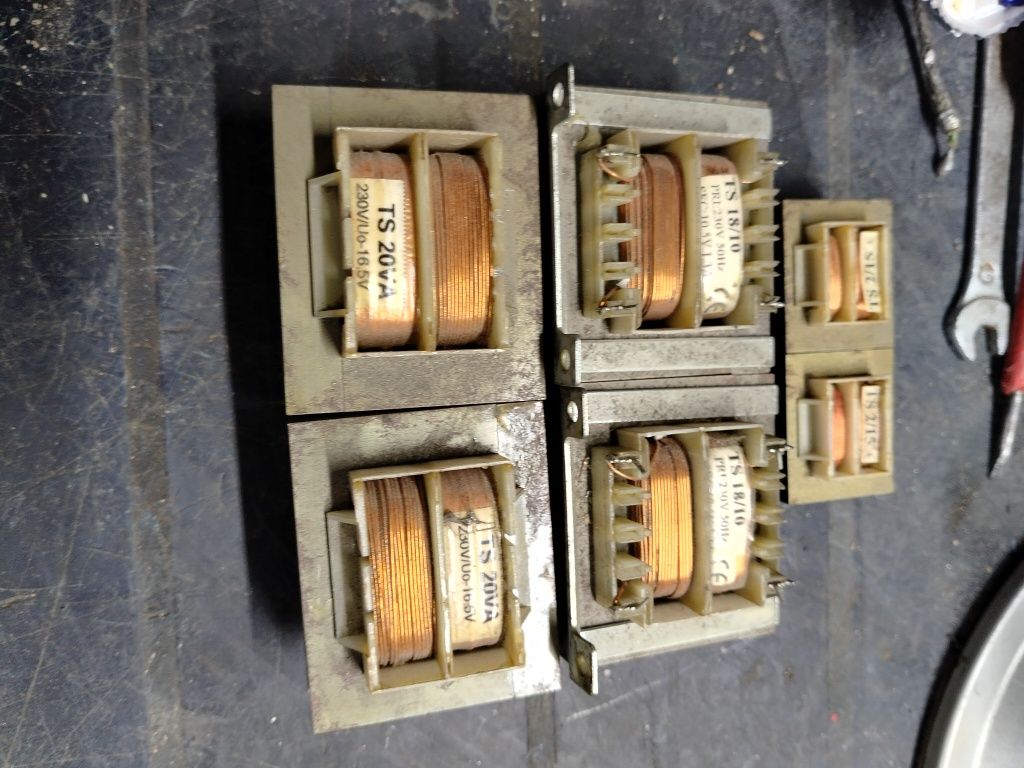 Transformator sieciowy. Ts 2wat 18 Wat .20 wat