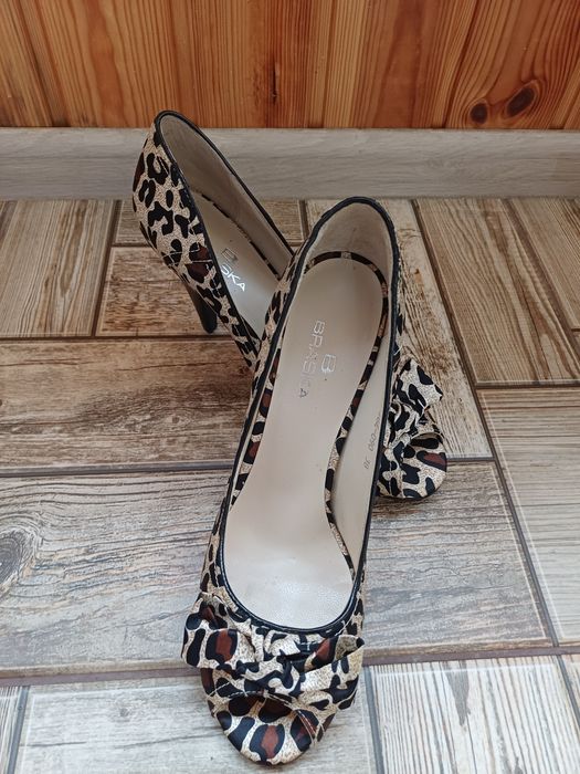 Туфлі босоніжки леопардовий принт