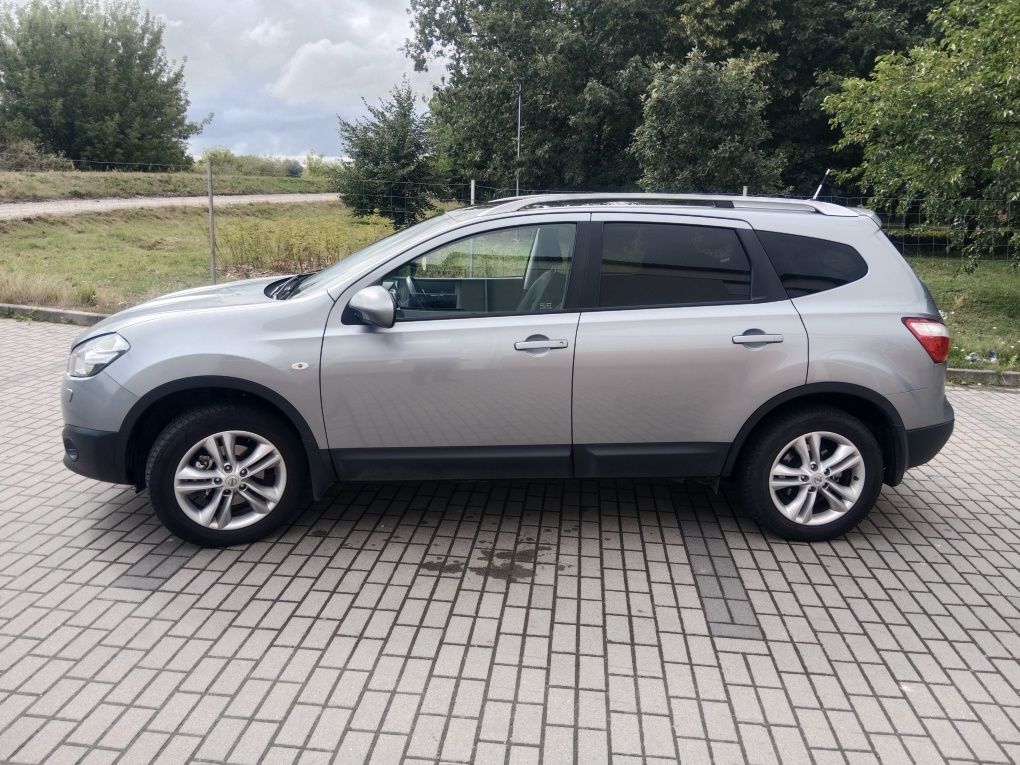 Sprzedam Nissan Qashqai+2 [2.0 Benzyna][Panorama][Climatrlnic]