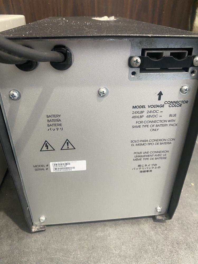 Продам батарейный блок APC Smart-UPS SUA24XLBP и ИБП