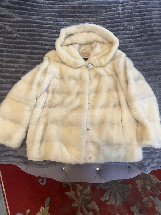 Шубка норкова жіноча автоледі