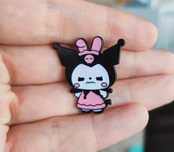 Kuromi - metalowa przypinka pin broszka.