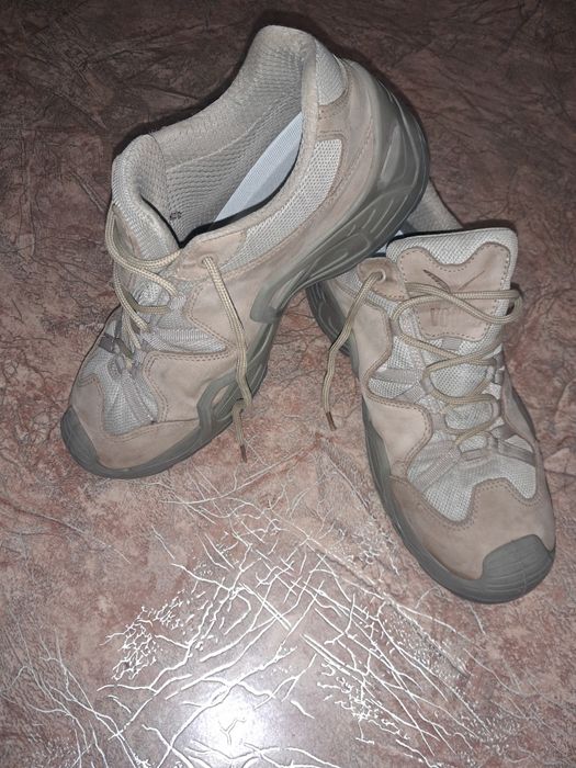 Продам кросівки тактичні Vogel 44 розмір