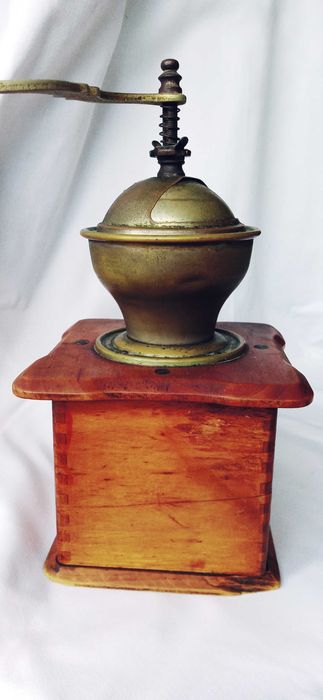 Stary młynek do kawy Leinbrock's Ideal przedwojenny