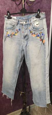 Модные авторские джинсы