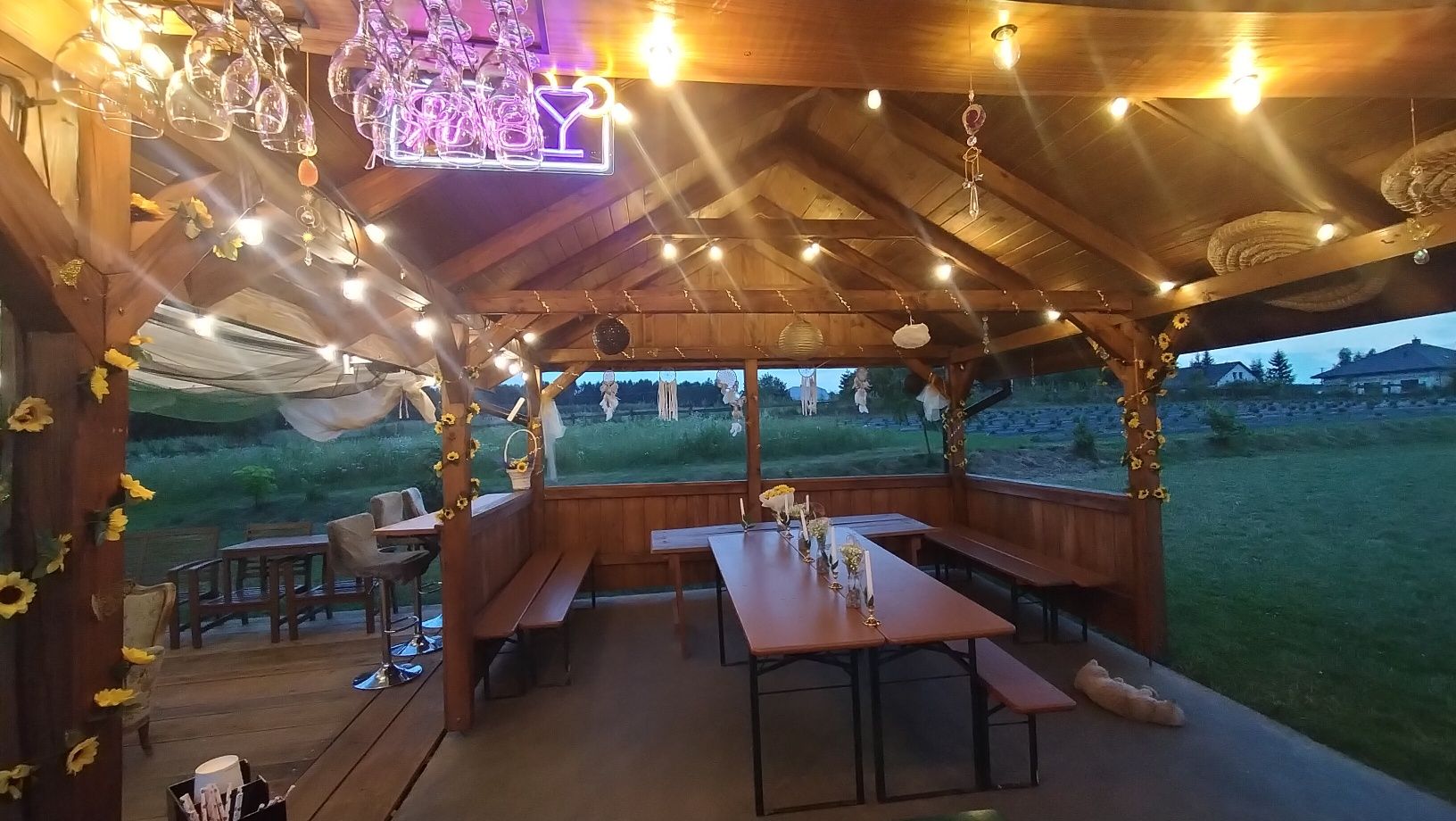 Domek basen wakacje wczasy imprezy jacuzzi balia saun spa panienskie