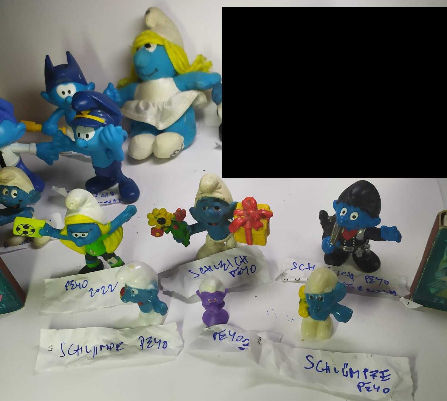 maskotki figurki 13 smerfów