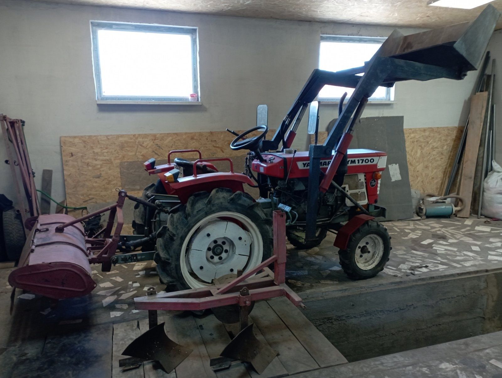 Міні-трактор  YANMAR YM1700