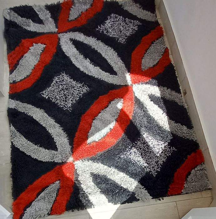 Vende-se tapete de sala