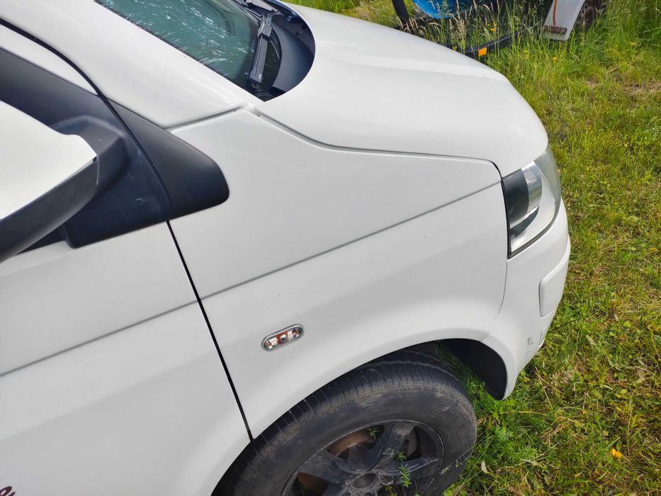 VW T5 LIFT Skrzydełka ZDERZAK TYŁ BŁOTNIK drzwi przód prawy B9A LB9A