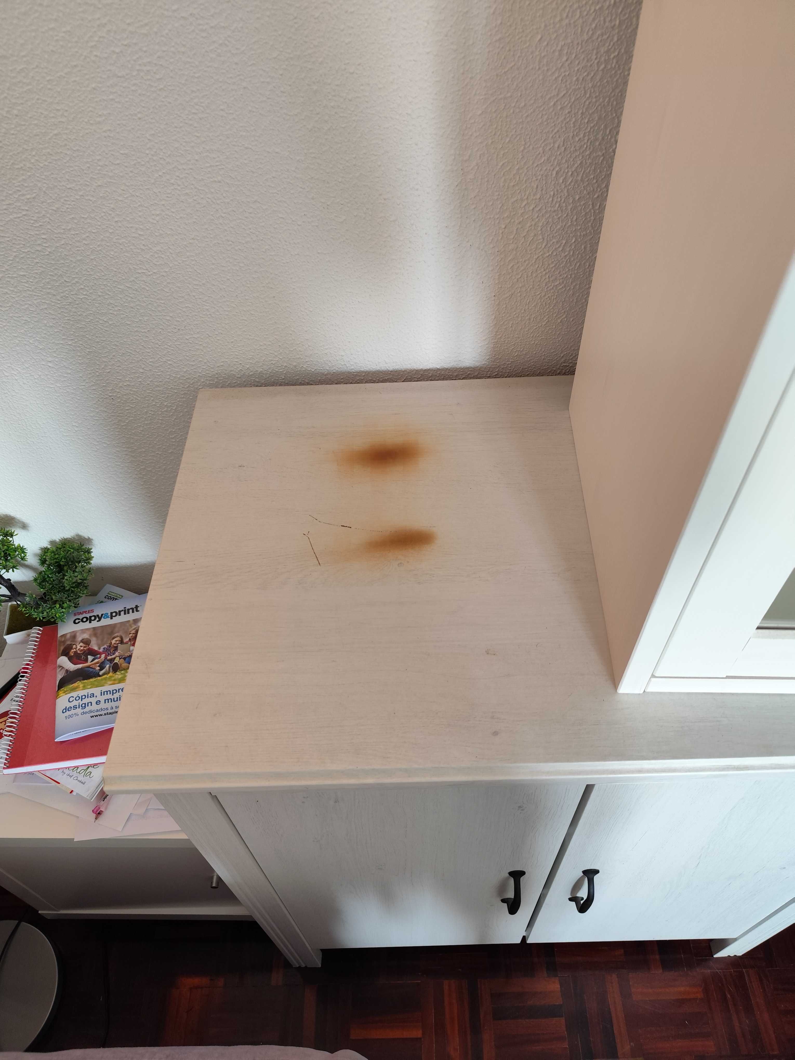 Móvel Estante Vitrine IKEA - cozinha ou sala